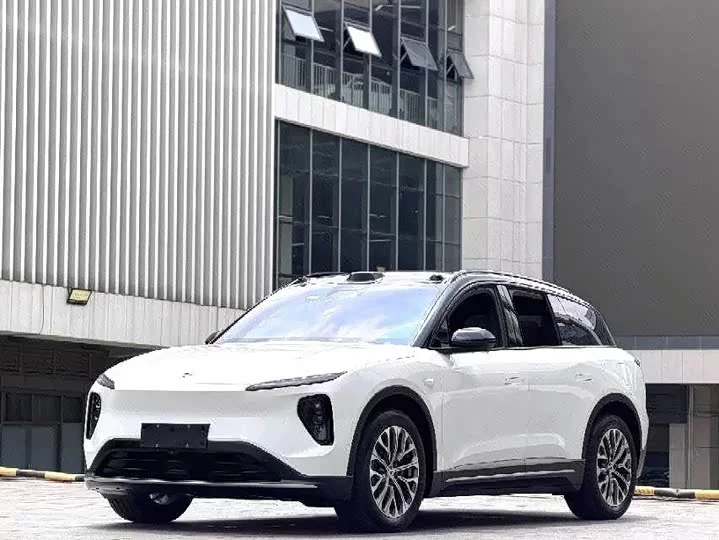 NIO ES6