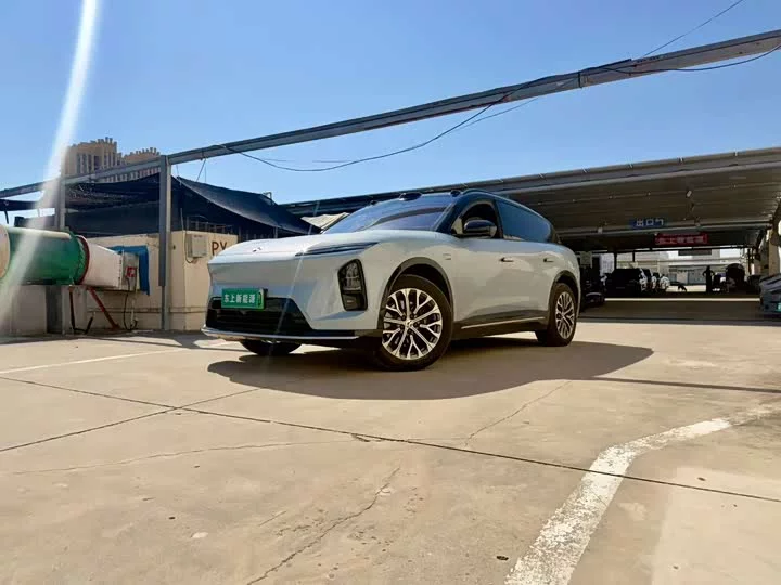 NIO ES6