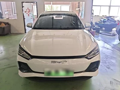 BYD e2