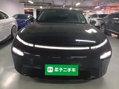 XPeng P7