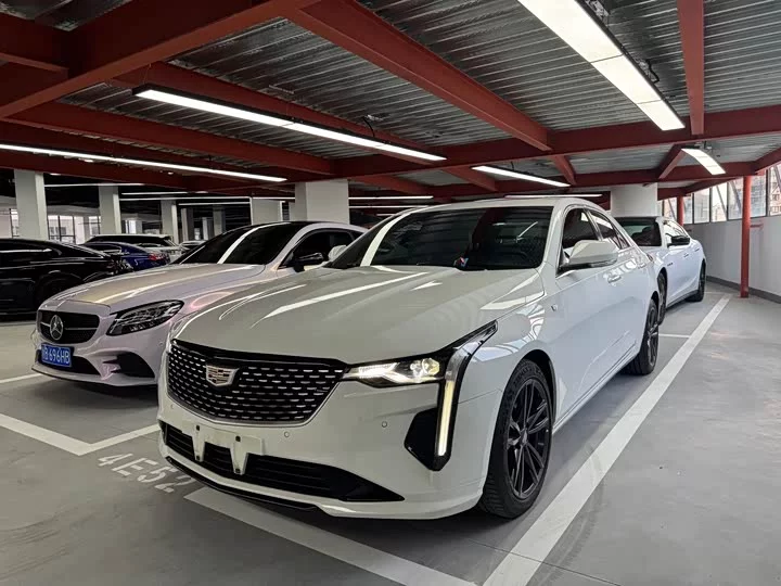 Cadillac CT4