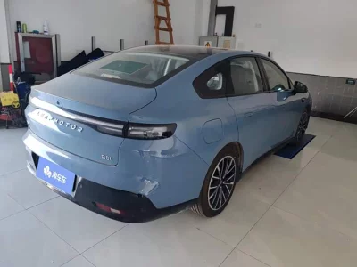 Leapmotor B01