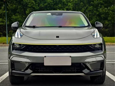 Lynk & Co 05
