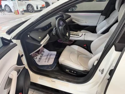 Xiaomi SU7