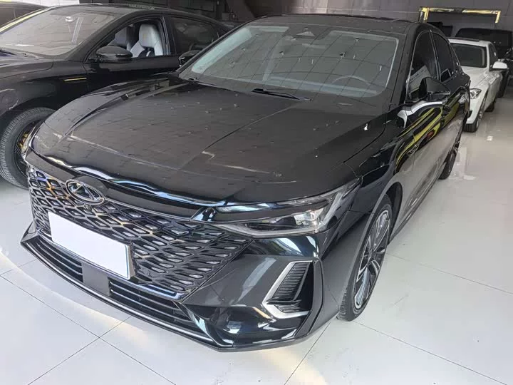 Chery Arrizo 8