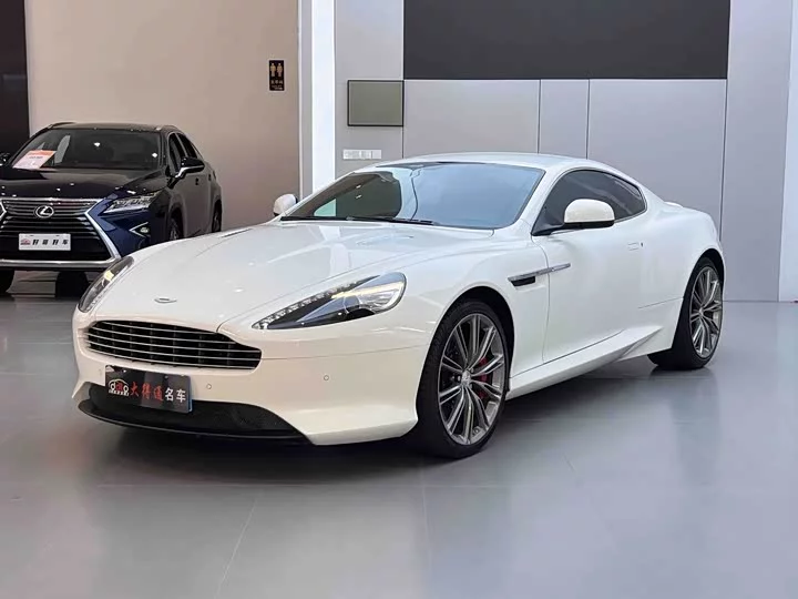 Aston Martin DB9