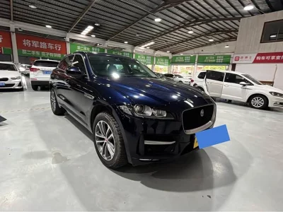 Jaguar F-PACE