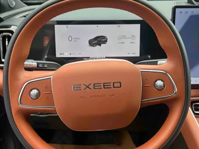 Exeed ET5