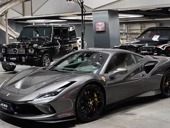 Ferrari F8