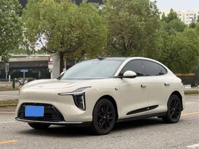 IM Motors Zhiji LS6