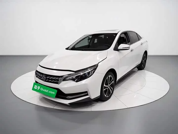 Venucia D60