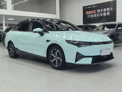 XPeng P5
