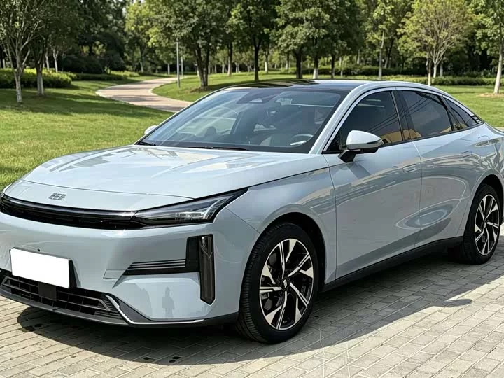 Geely Galaxy L6