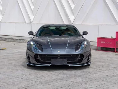 Ferrari 812