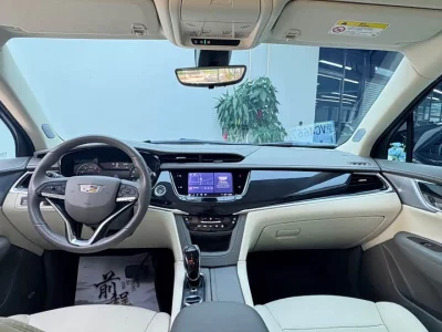 Cadillac XT6