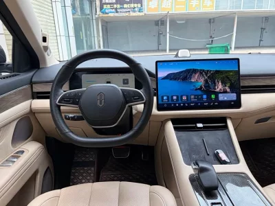 AITO M7
