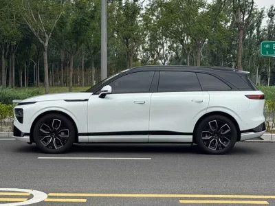 XPeng G9