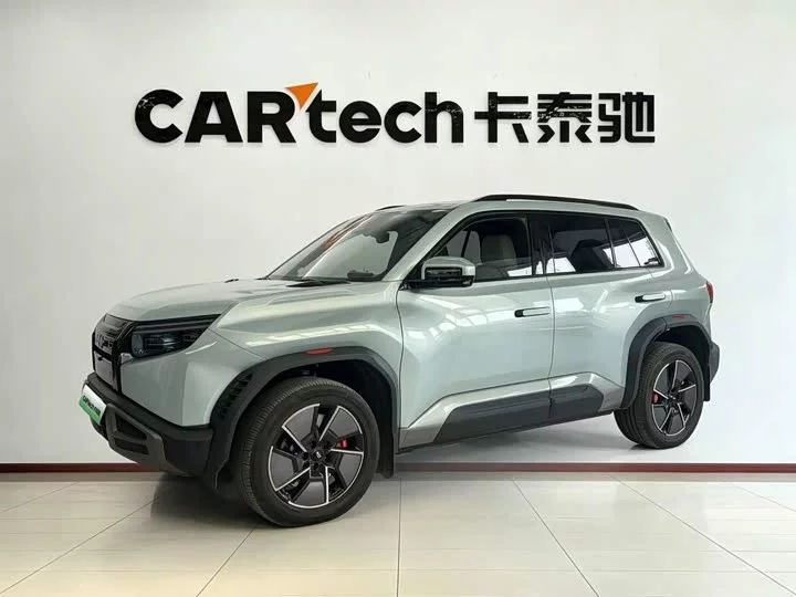 BYD Leopard Titanium 3