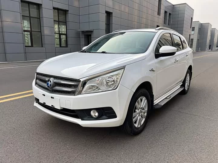 Venucia T70
