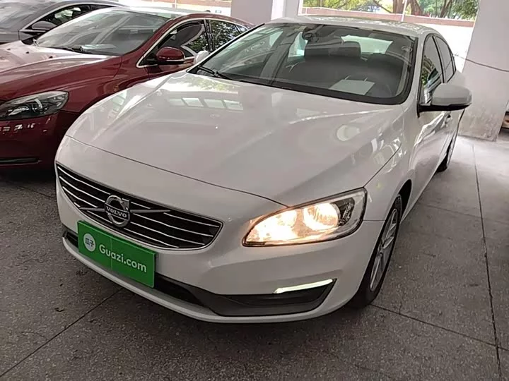 Volvo S60