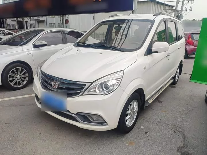 BAIC M20