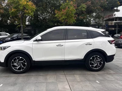 Dongfeng AX7