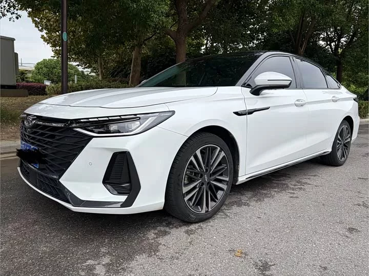 Chery Arrizo 8