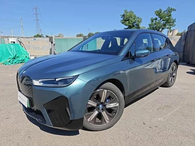 BMW iX