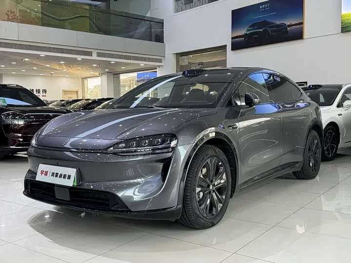 Luxeed R7
