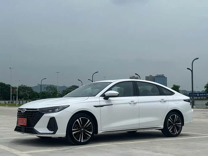 Chery Arrizo 8
