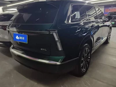 Wuling Starlight L