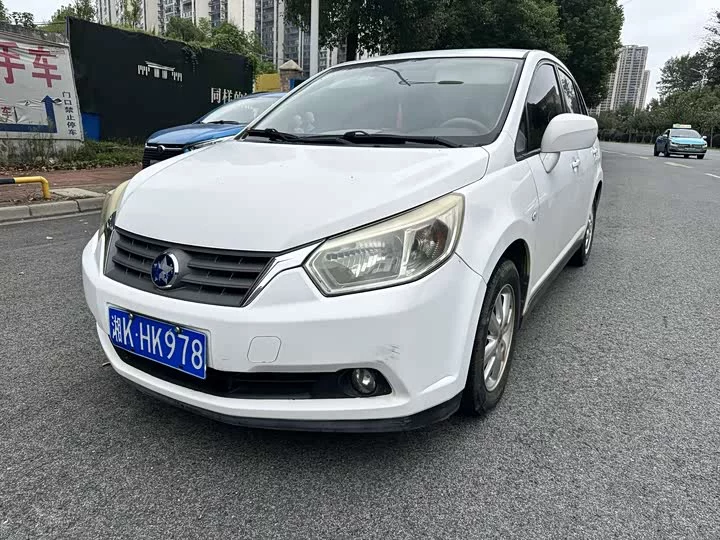 Venucia D50