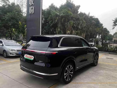 AITO M7