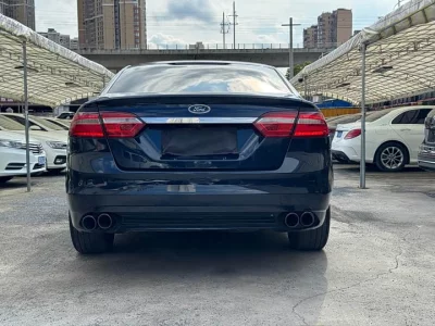 Ford Taurus