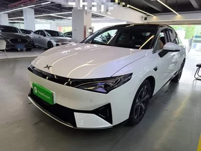 XPeng P5
