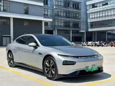 XPeng P7