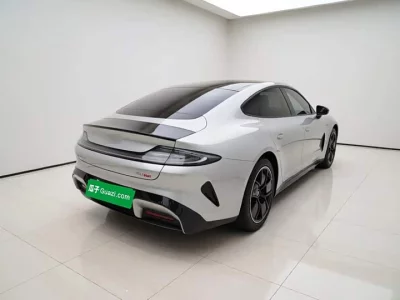 Xiaomi SU7