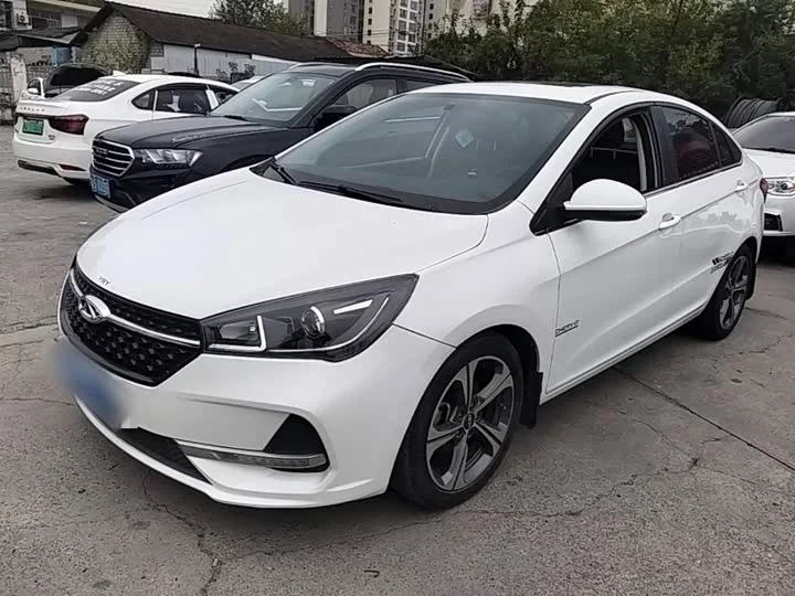 Chery Arrizo 5