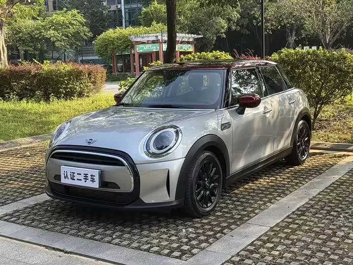 MINI 