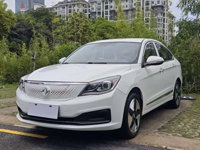 Dongfeng E70