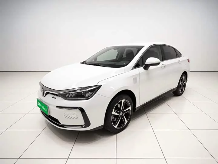 BAIC Beijing EU5