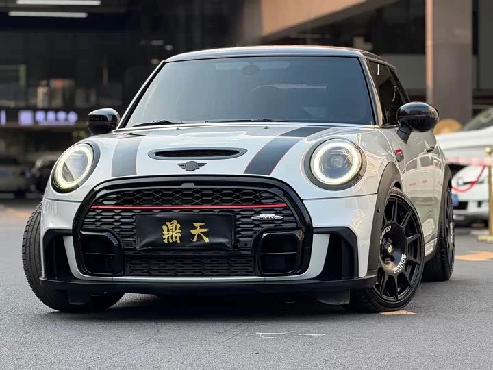 MINI JCW