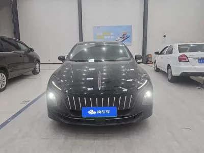 Hongqi E-QM5