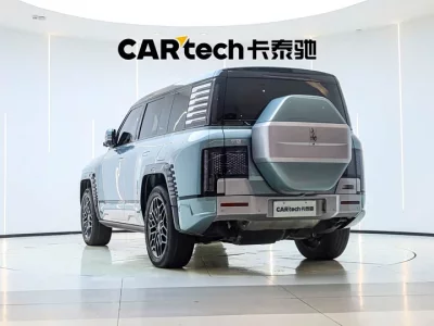 BYD U8