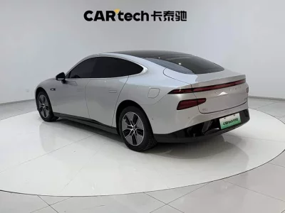 XPeng P7