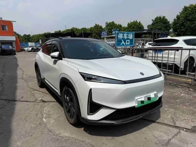 Dongfeng L7