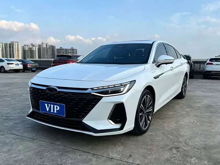 Chery Arrizo 8