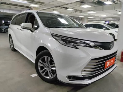 Toyota Sienna SIENNA
