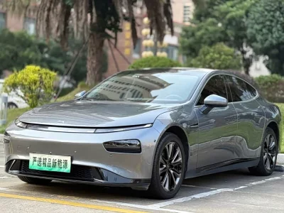 XPeng P7