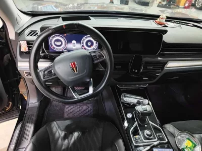 Hongqi HS5